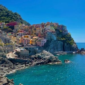 Meet your Posher, Ella